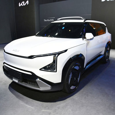 Giá tốt. 2023 KIA EV5 lái tay trái 5 chỗ ngồi SUV sang trọng Xe điện với tầm xa 700km và thời gian sạc nhanh 27 phút trực tuyến