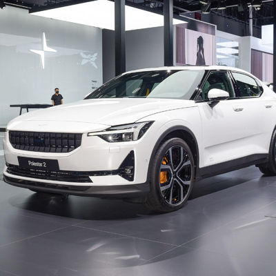 Giá tốt. Polestar 2 300 kw Motor Power Electric Sedan với tầm xa 450km và Dual Motor AWD trực tuyến