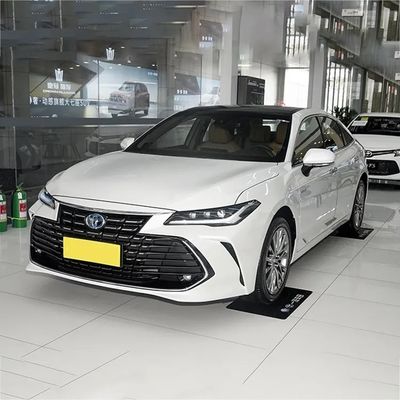 Giá tốt. FAW To-yota Avalon 2.0L Turbo tiến bộ CVT 2023 xe sedan 4 bánh 4 cửa 5 chỗ ngồi với phía trước và phía sau 4 radar trực tuyến